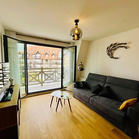 Sejour Authentique - Balcon, Parking & Wifi Ultra-Rapide Apartamento Deauville Exterior foto